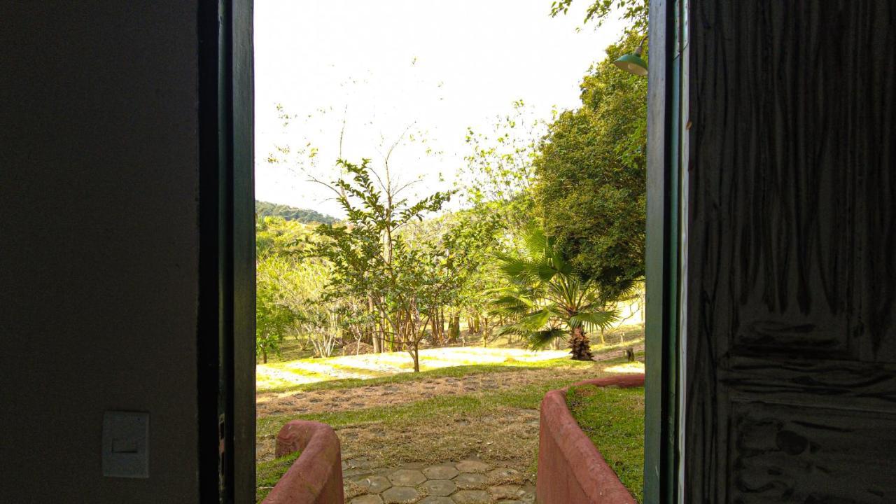 Pousada Vale Dos Jacus Guararema Exteriör bild
